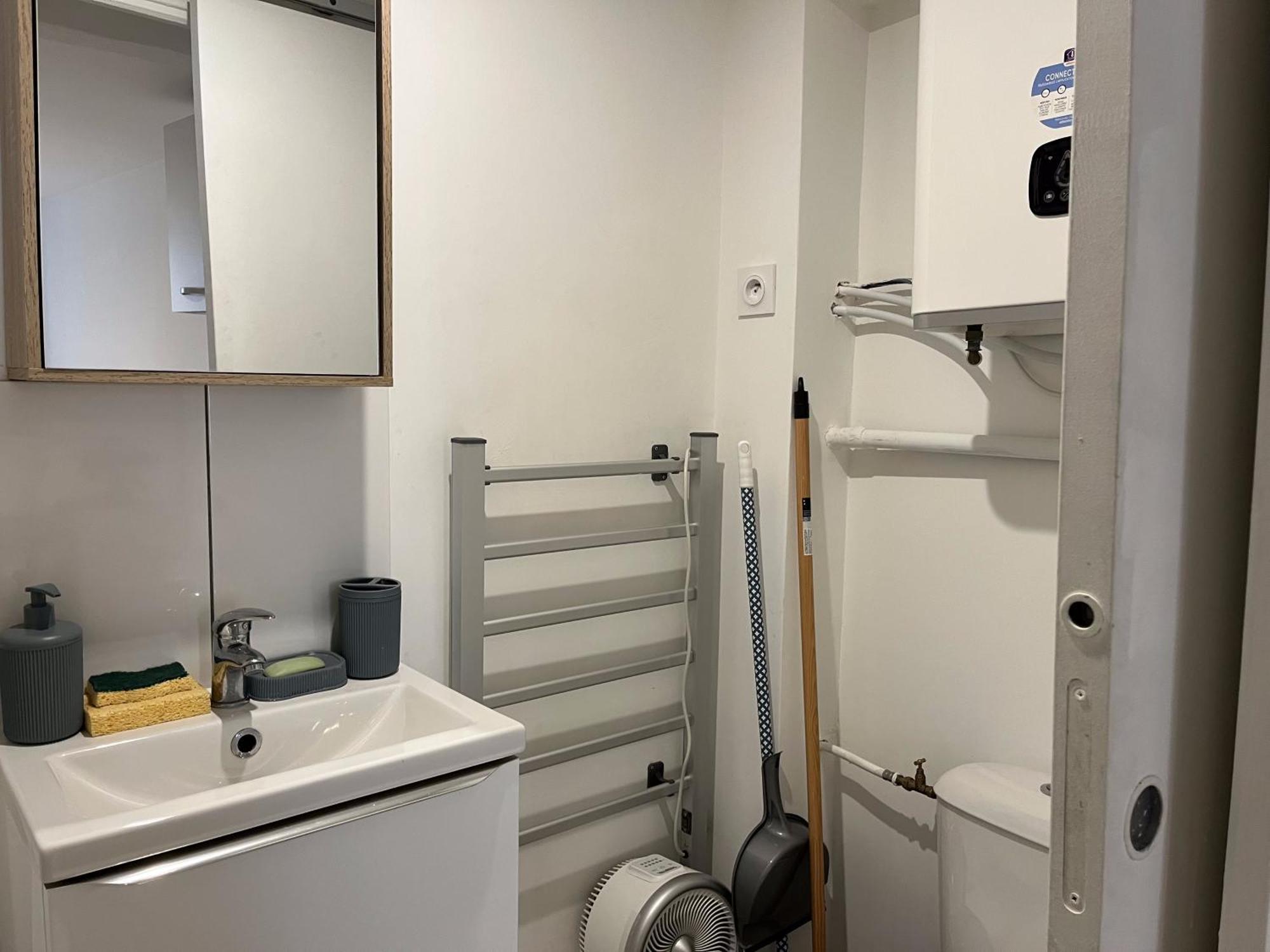 Studio Equipe Confort Proche De Toutes Commodites La Seyne-sur-Mer Ngoại thất bức ảnh