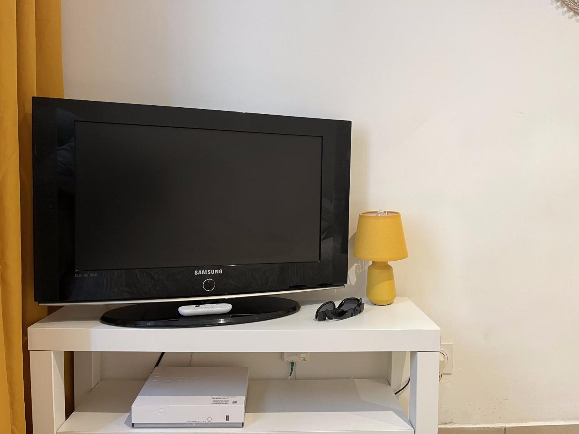 Studio Equipe Confort Proche De Toutes Commodites La Seyne-sur-Mer Ngoại thất bức ảnh