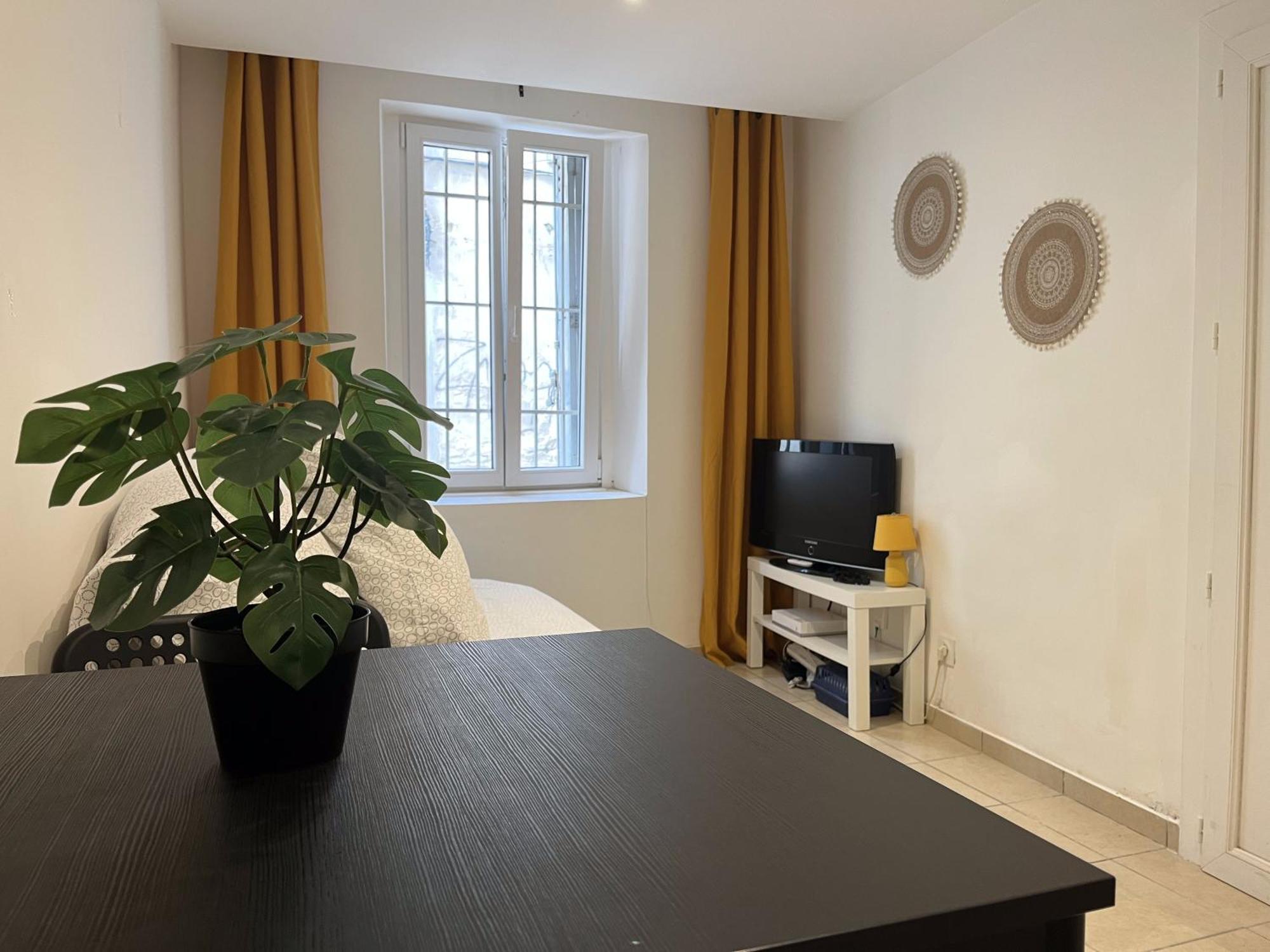 Studio Equipe Confort Proche De Toutes Commodites La Seyne-sur-Mer Ngoại thất bức ảnh