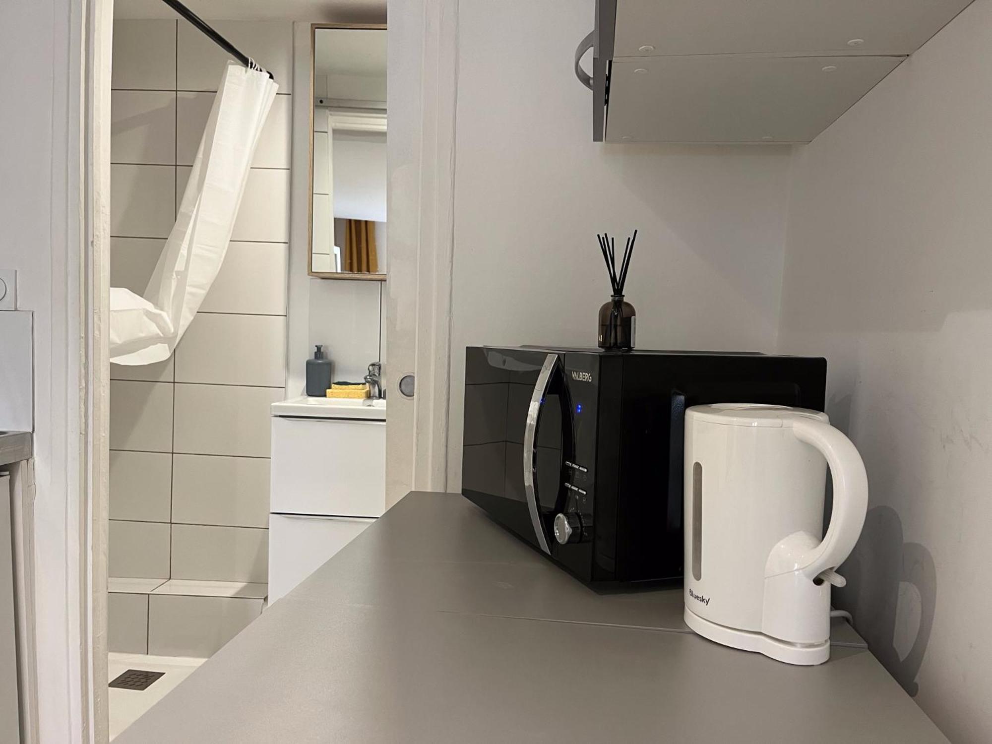 Studio Equipe Confort Proche De Toutes Commodites La Seyne-sur-Mer Ngoại thất bức ảnh